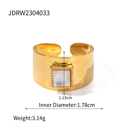 Retro Stainless Steel Women's Fritillary Fashion Ring