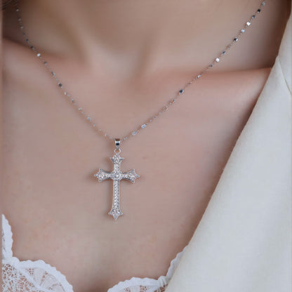 Fashion Pendant Necklace with Cross Charm Elegant Charm